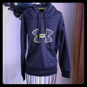Under Armour Fitted Hoodie💚